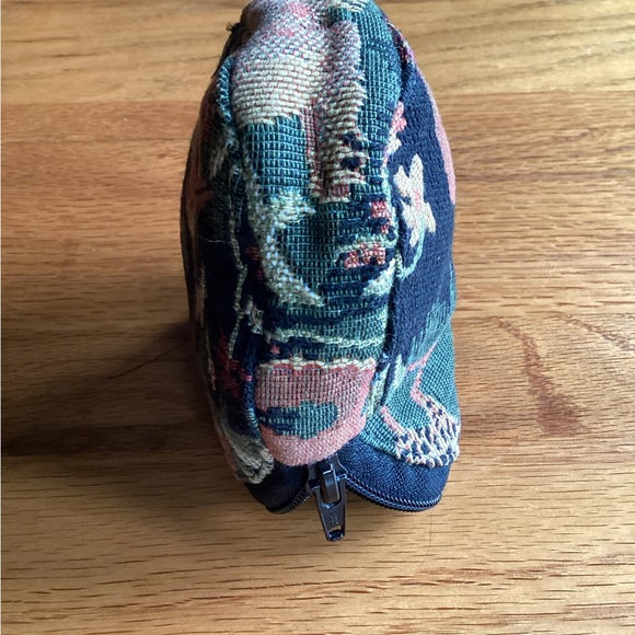 Robert Allen: Woodland Animals Tapestry Purse Bundle - Picture 11 of 16